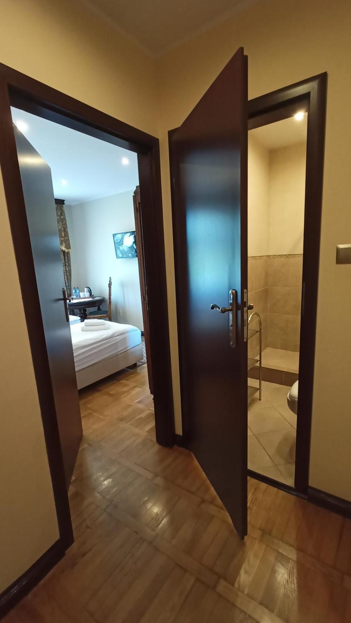 Palac Klanino Ngoại thất bức ảnh