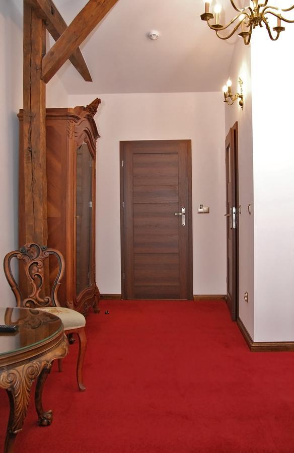 Palac Klanino Ngoại thất bức ảnh